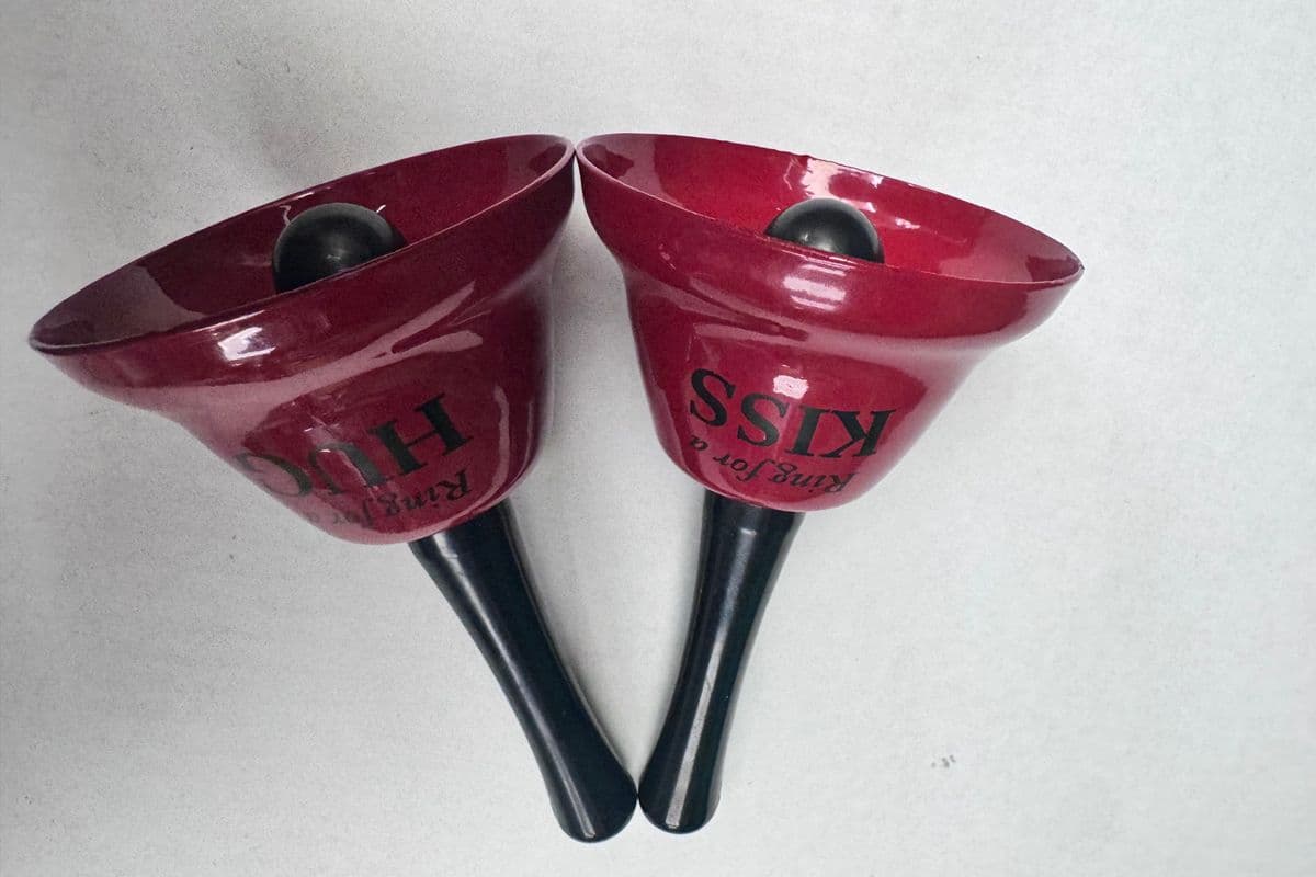 Ring Bell For Kiss