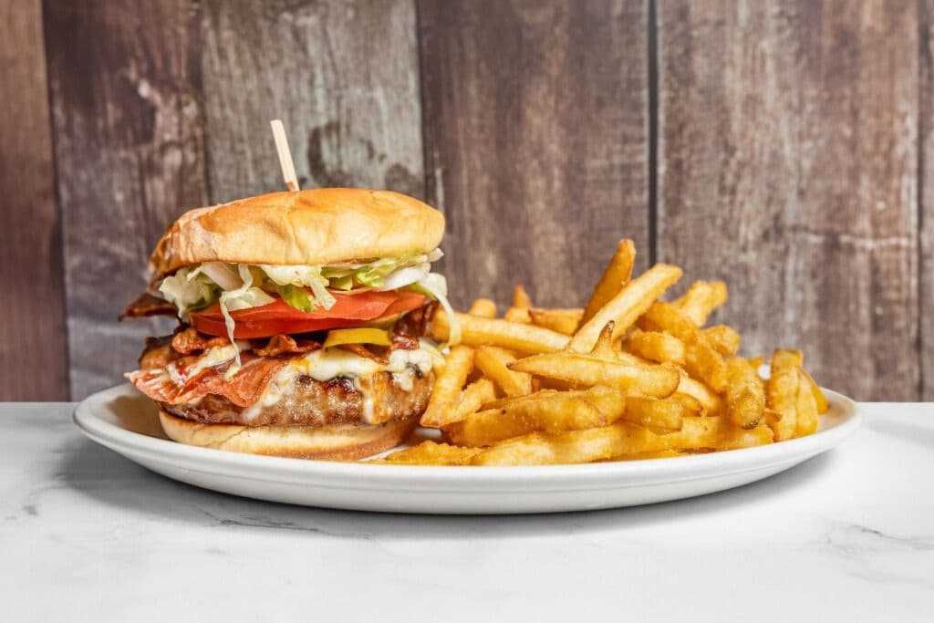 DELUXE BACON CHEESE BURGER