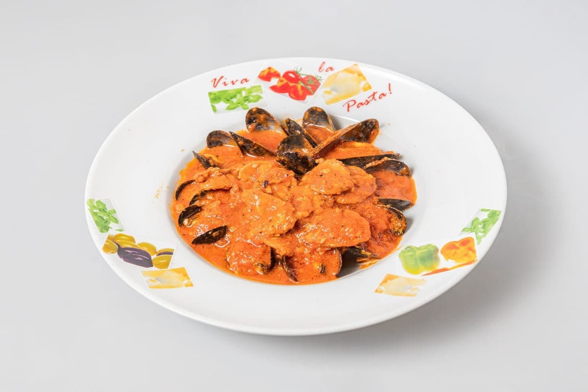 Mussels and Salsiccia