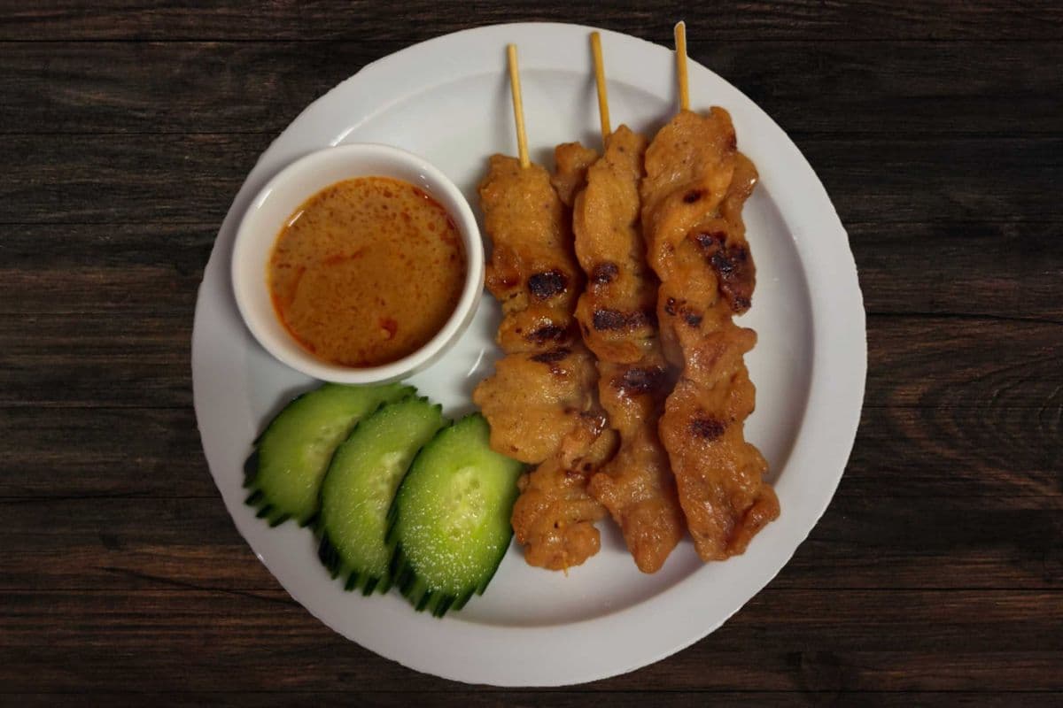 4. Chicken Satay (3 pcs)