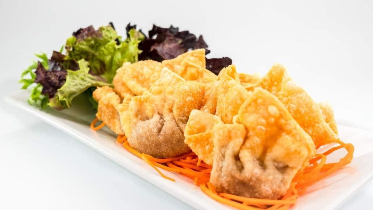Won ton frit au porc (12) /炸云吞