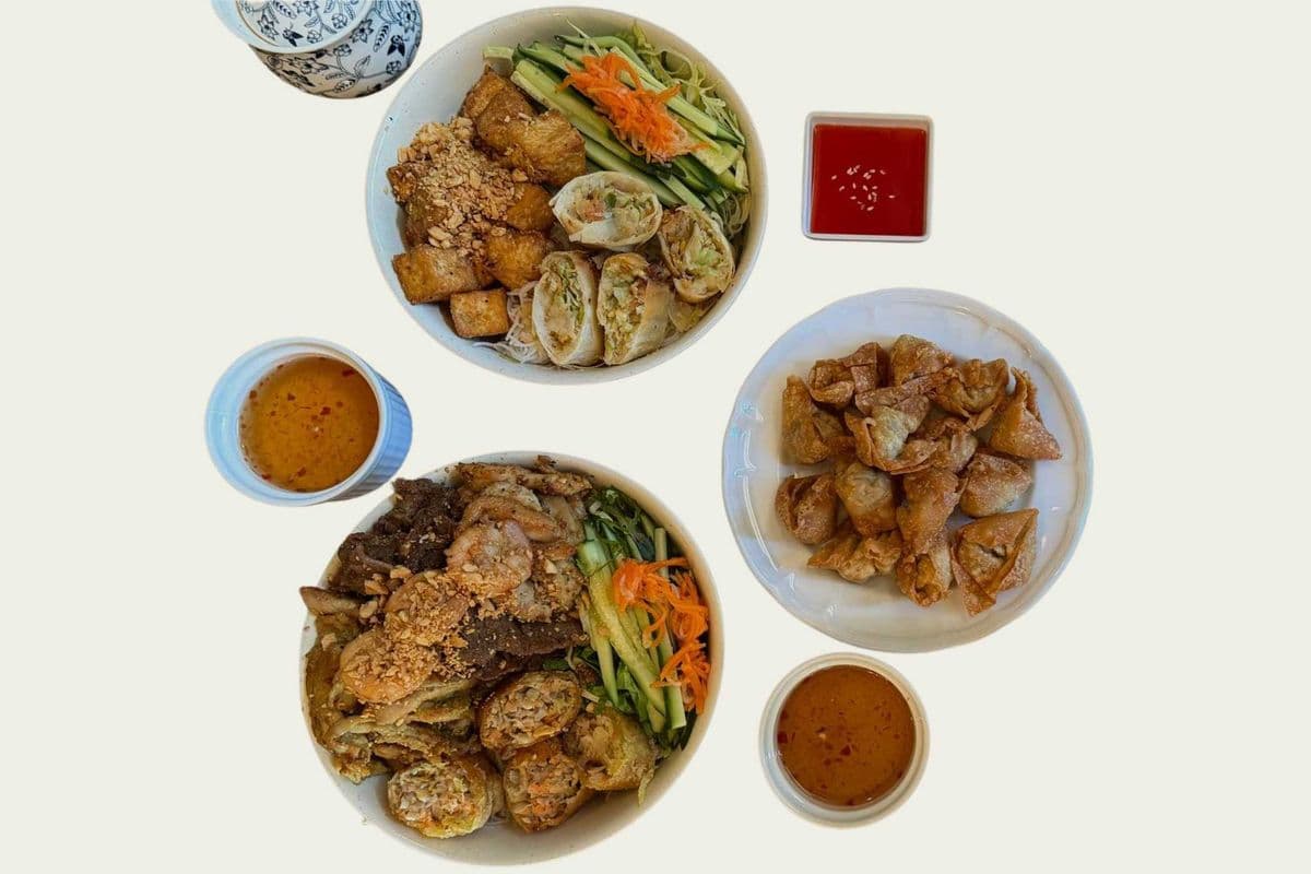 Bun Thit Nuong for 2 + 14 pcs fried wontons