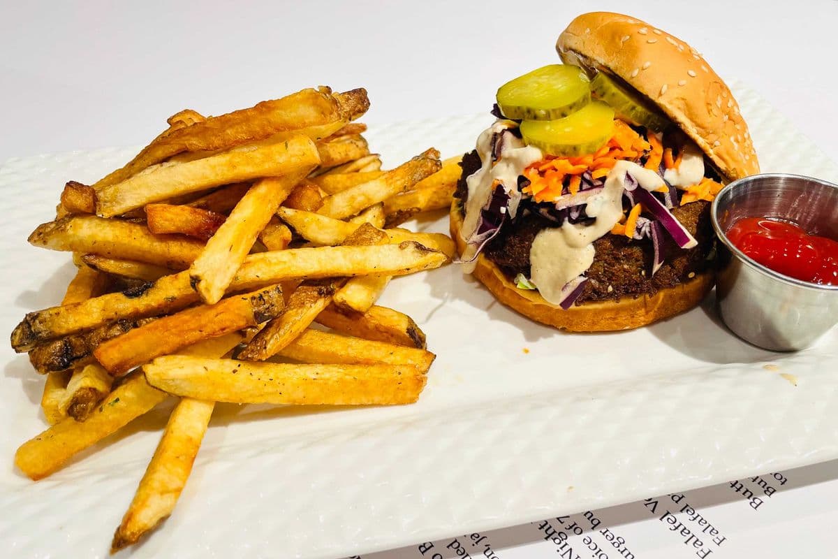 Falafel Burger