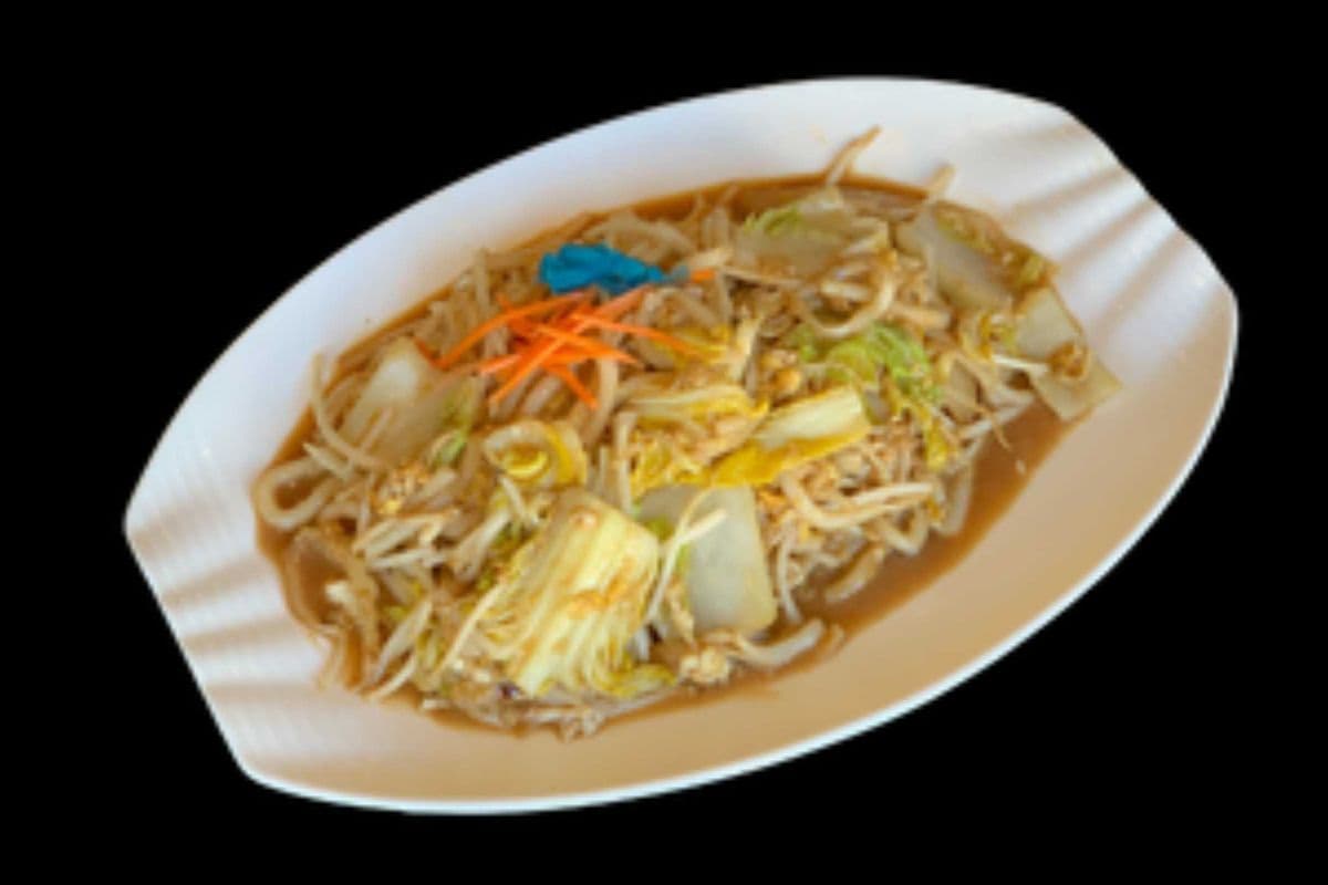 109. Fried Udon Noodles with Egg, Napa, and Bean Sprouts