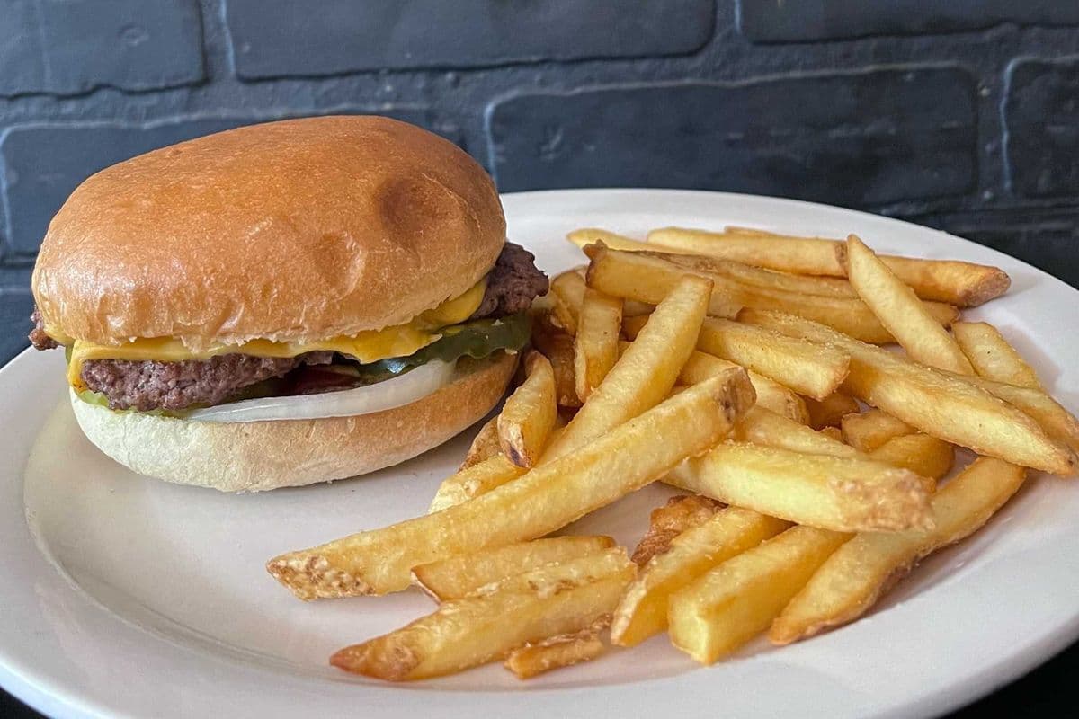 Trio Original Cheese Burger