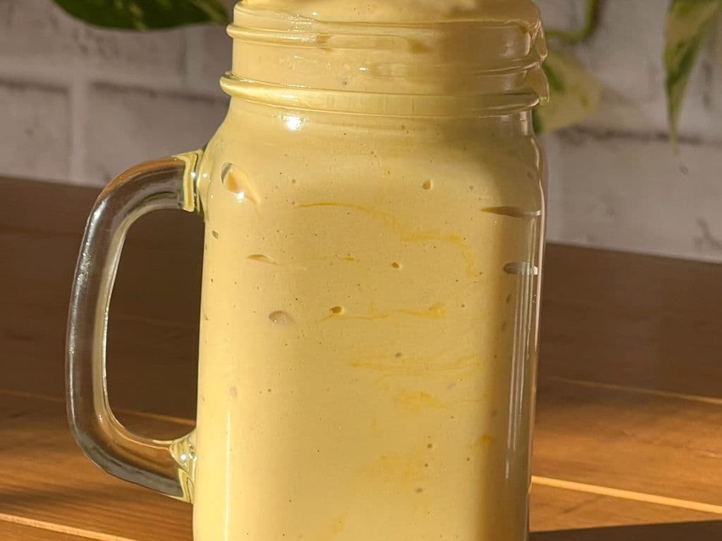 Vegan Mango Cheesecake Ice Cream Shake (V)