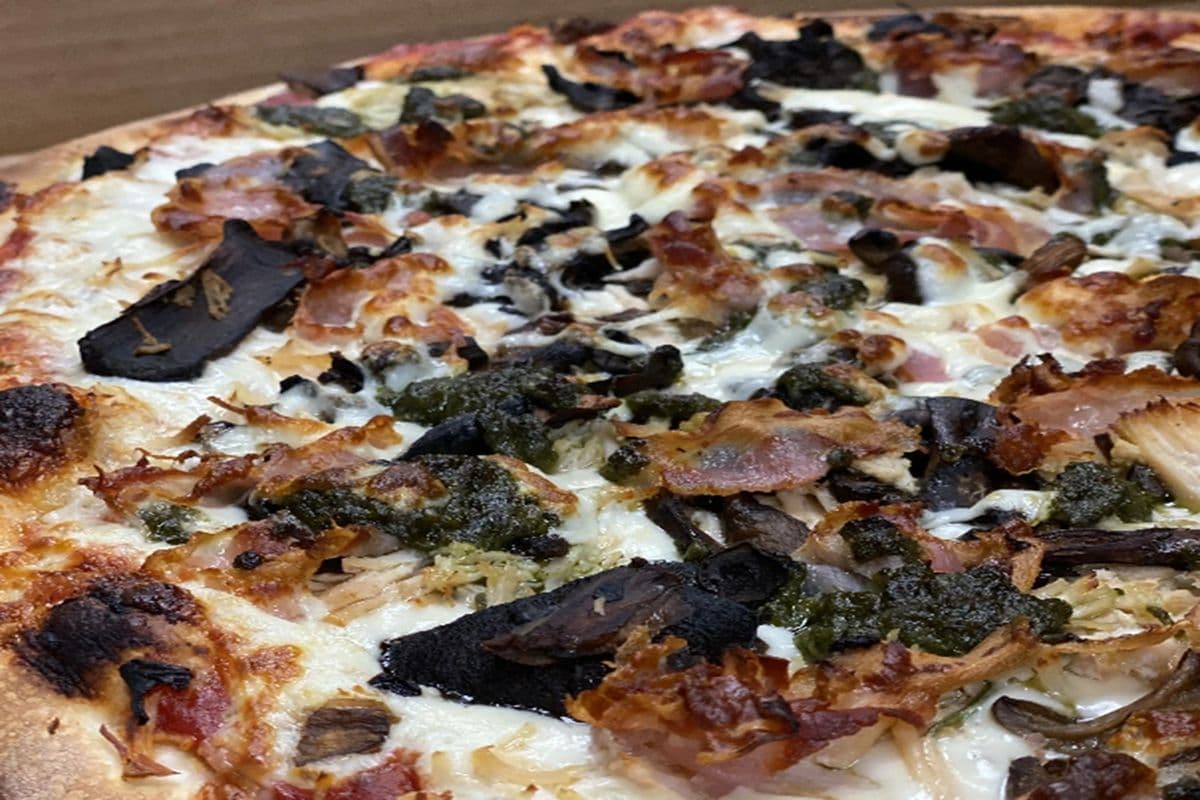 11" Wood-Fired Pollo Pizza