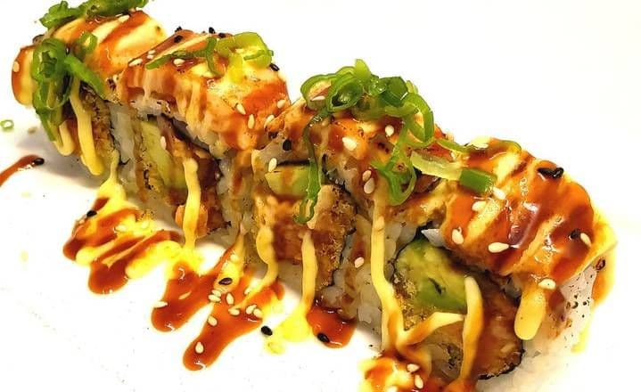 Crazy Salmon Roll (8pcs)