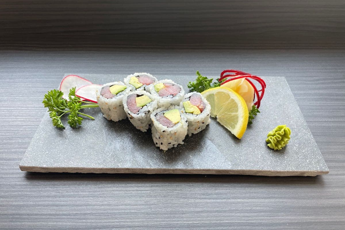 Avo Tuna Roll