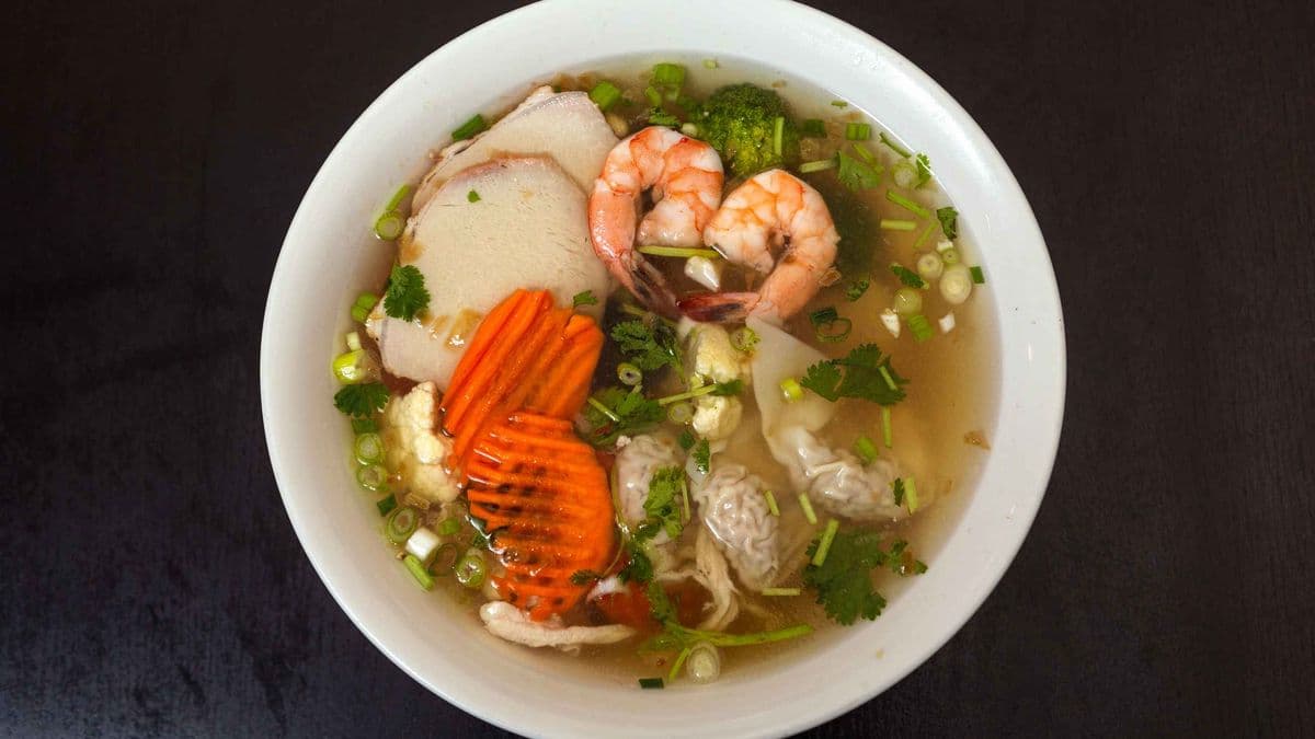 53.Viet Hai Wor Wonton Special Soup