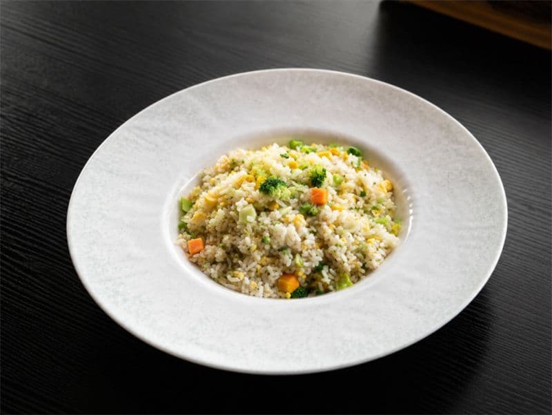 Combo H05 Vegetable Egg Fried Rice H05 素食蛋炒飯 配菜套餐