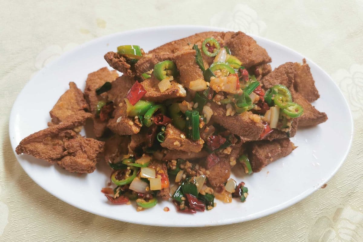 6. Deep-Fried Tofu 椒盐豆腐