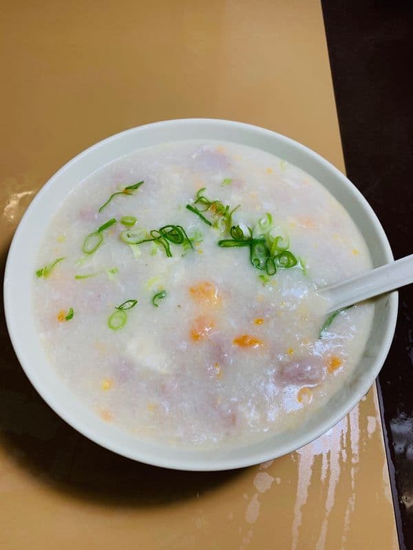 17. Lean Pork and Salted Egg 鹹蛋瘦肉粥