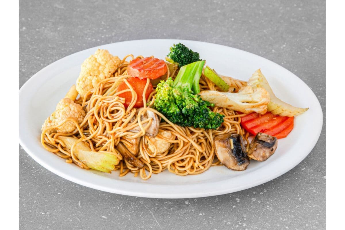 V24. Soft Egg Noodles