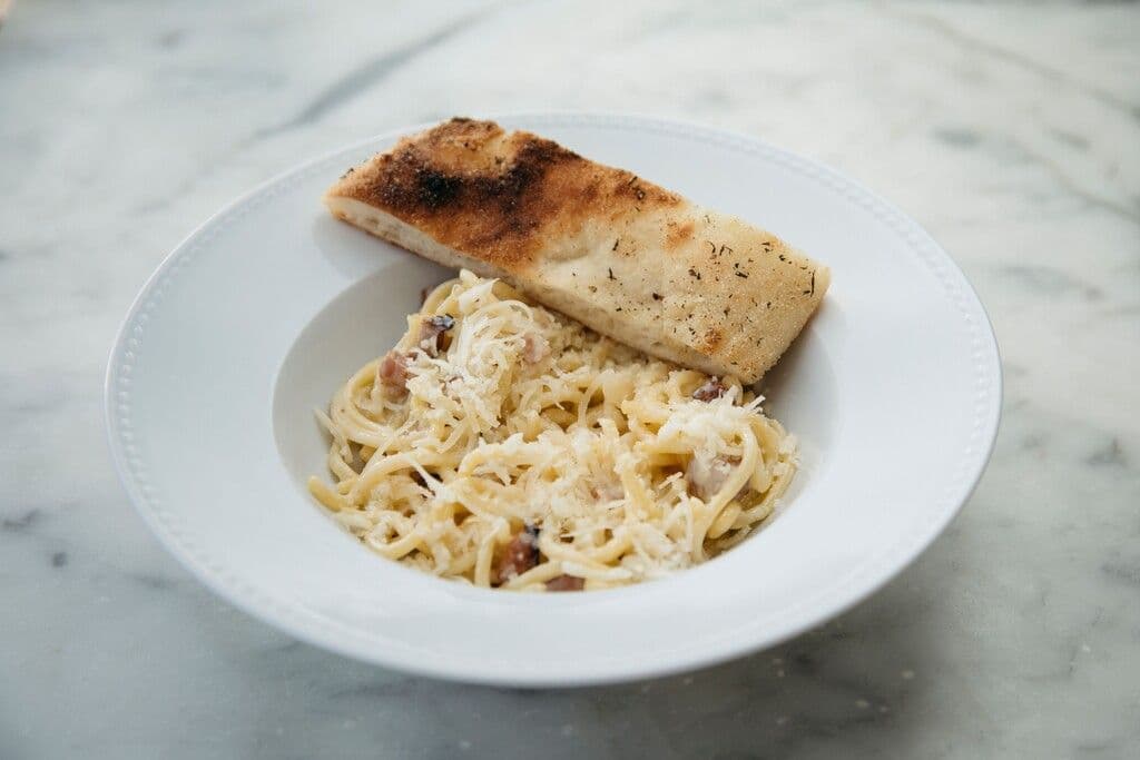 Entrée de pâtes carbonara / Carbonara Spaghetti Pasta Starter