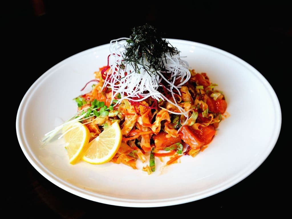 Spicy Deluxe Sashimi Salad