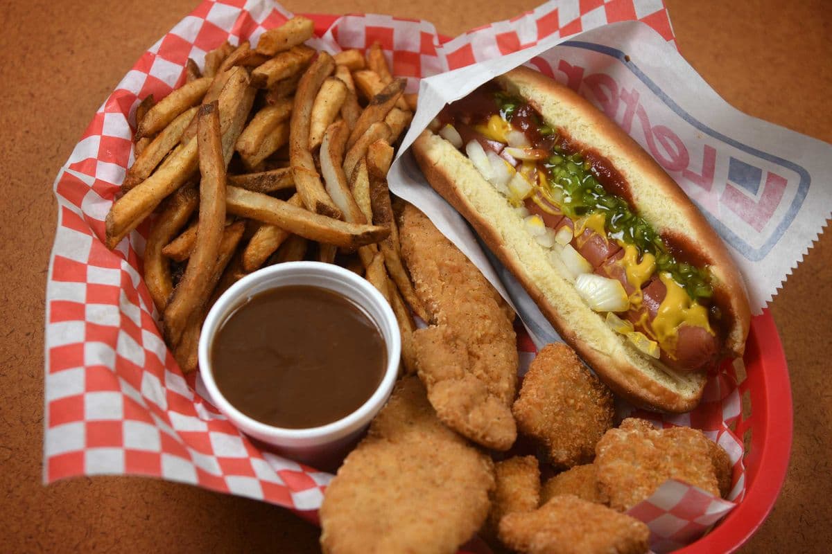 6" allmeat Hot Dog