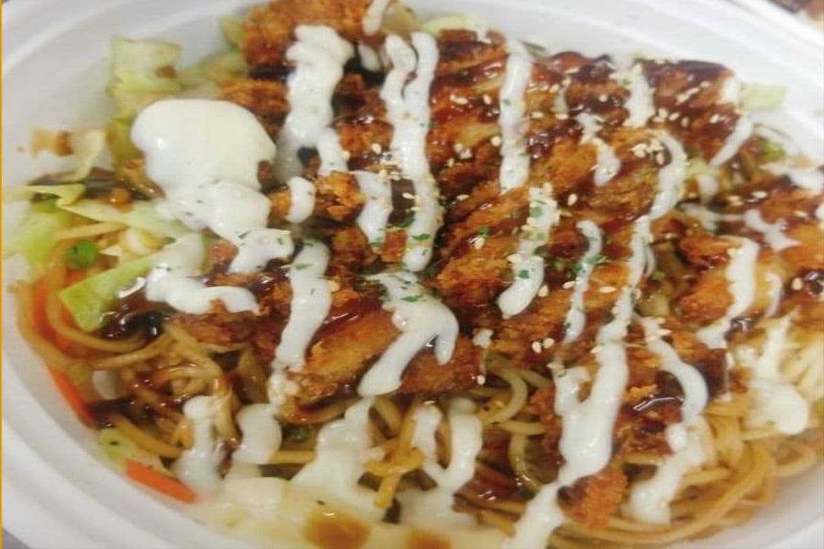 9. Yakisoba + Crispy Chicken
