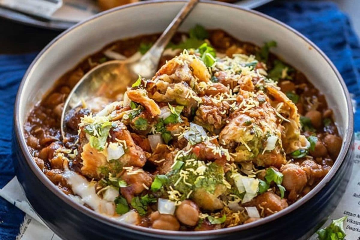 Samosa Chana Chaat