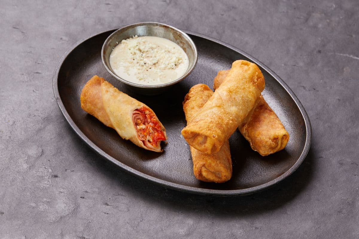 STUFFED PIZZA ROLLS