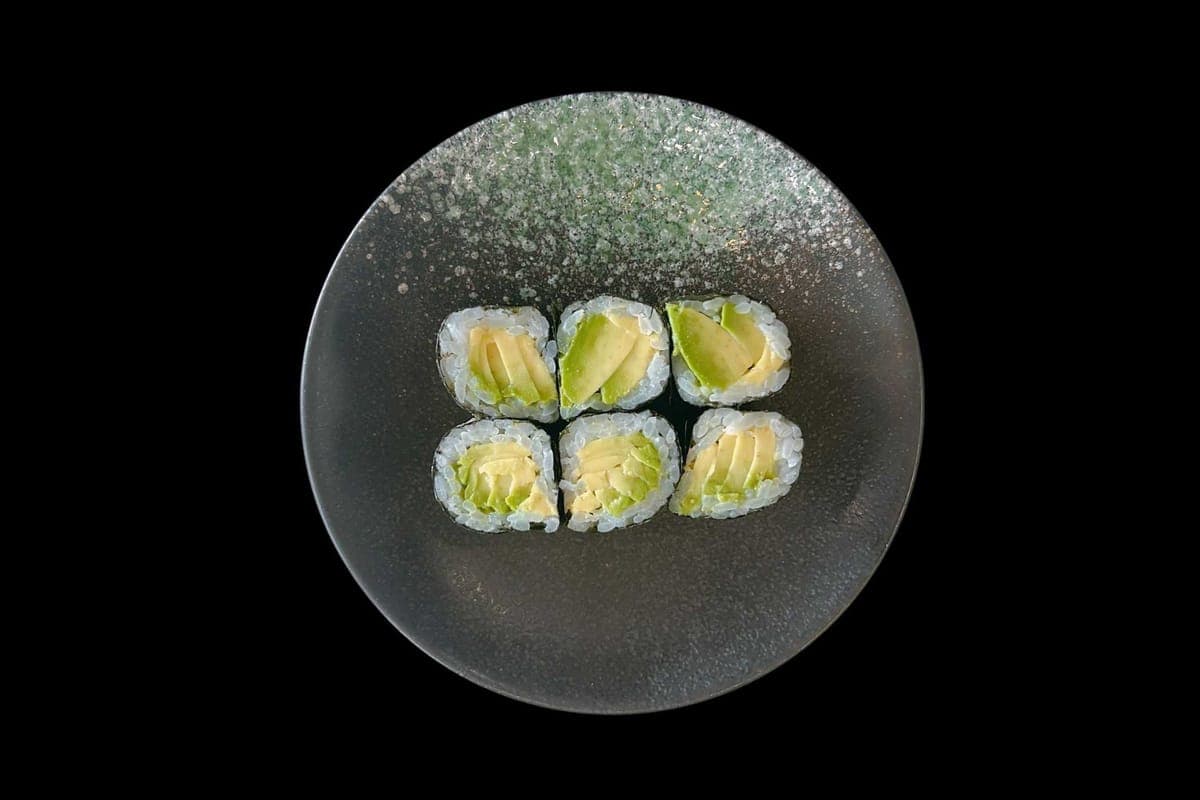 Avocado Maki Roll - 6 pc