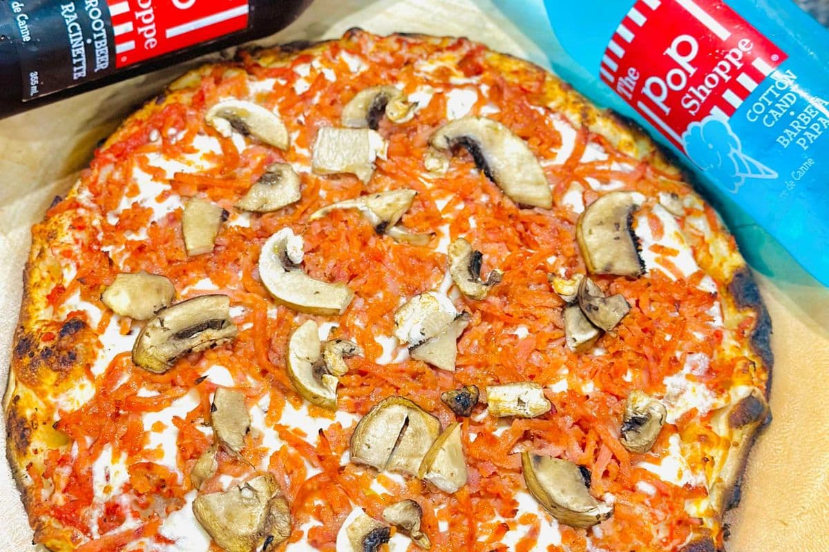 12" Windsor Style Pizza (8 slices)
