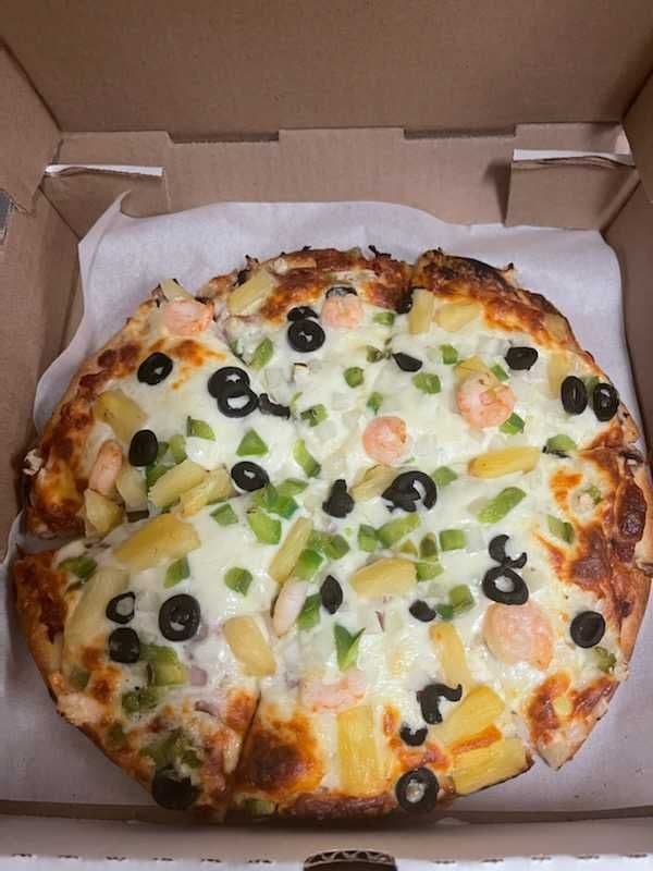 Medium Chico's Delight Pizzas