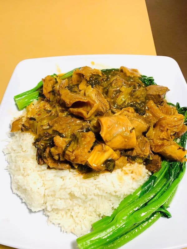 71. Guilin Beef Brisket on Rice 桂林牛腩飯