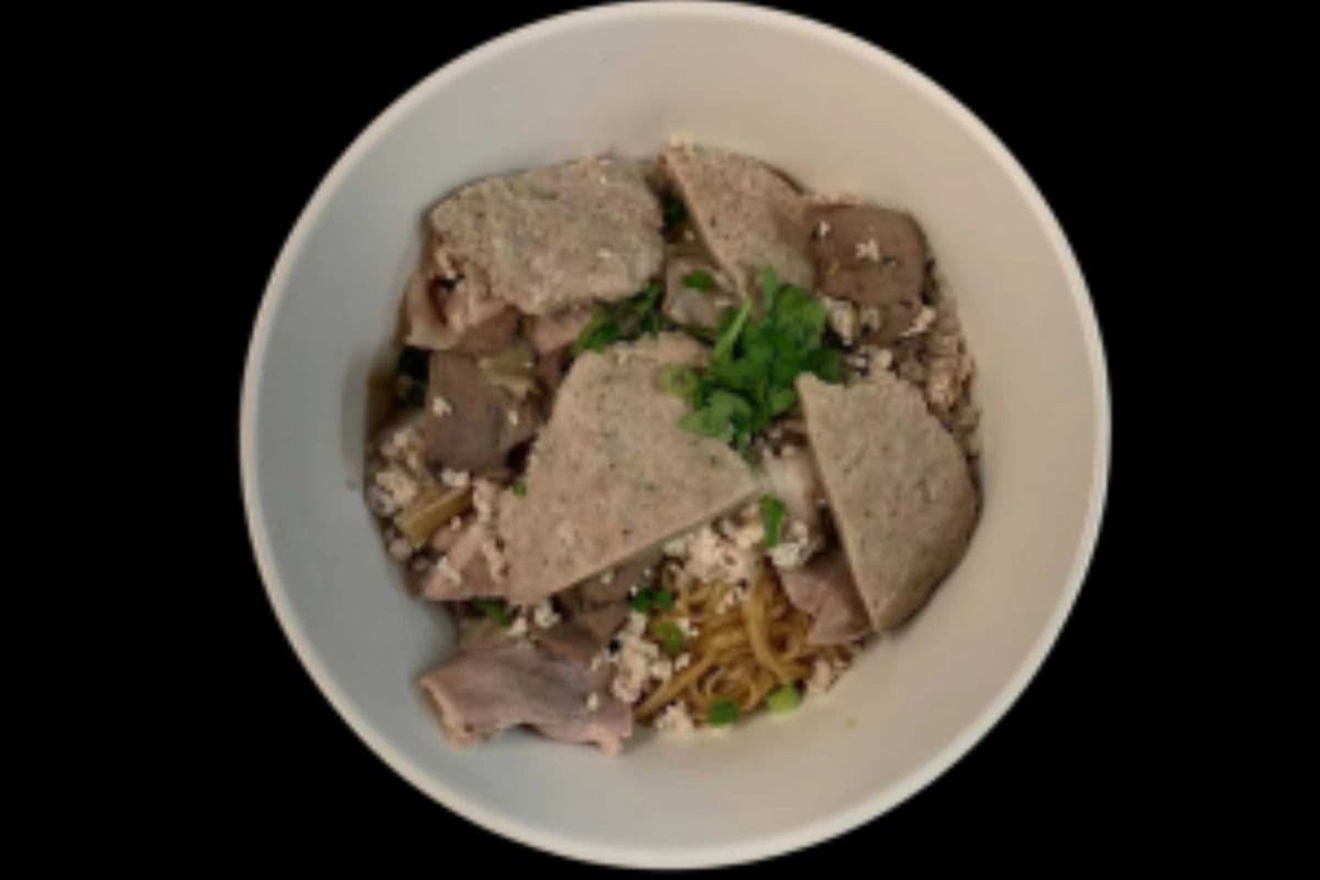 24. Battambong Style Noodle Dry