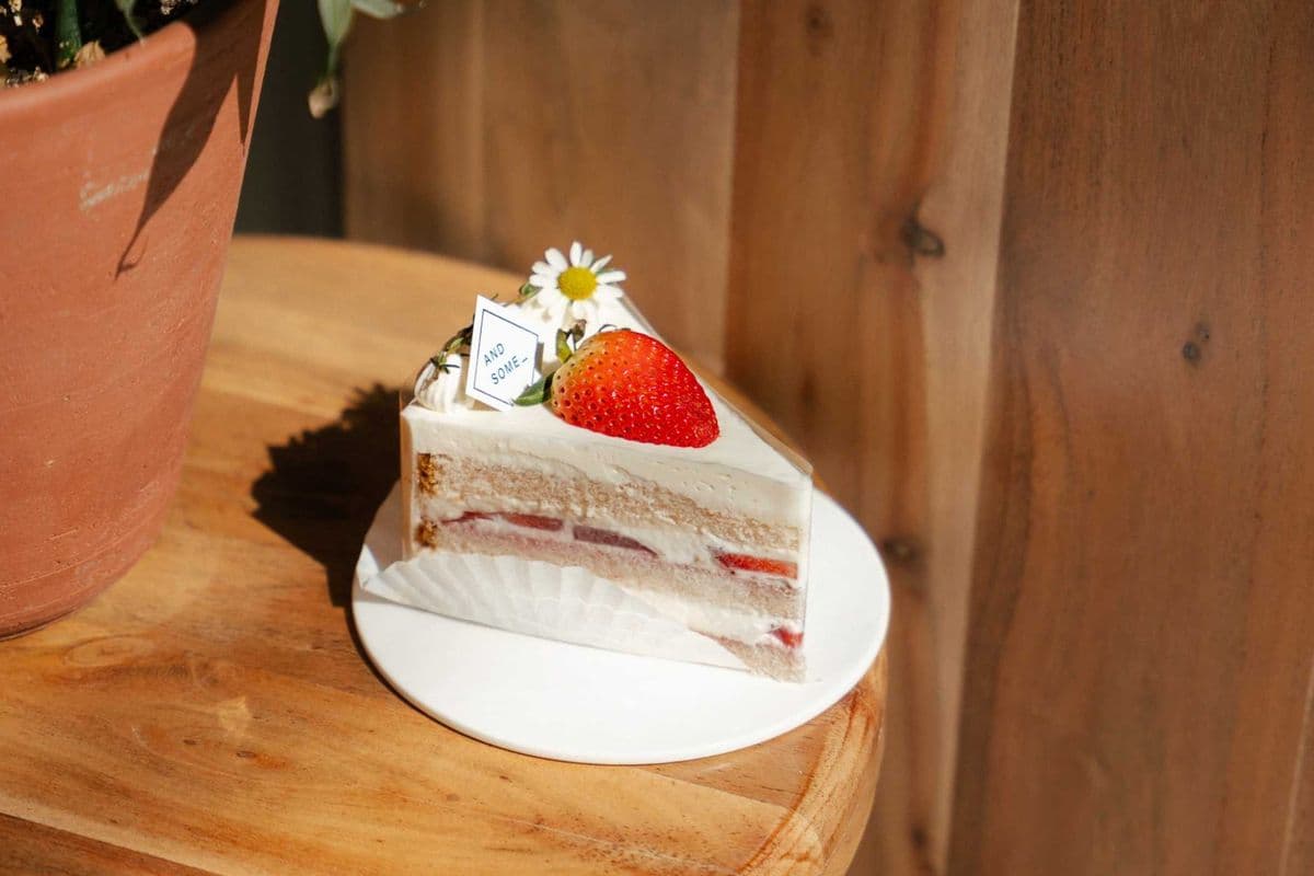Strawberry Cake (One Slice)