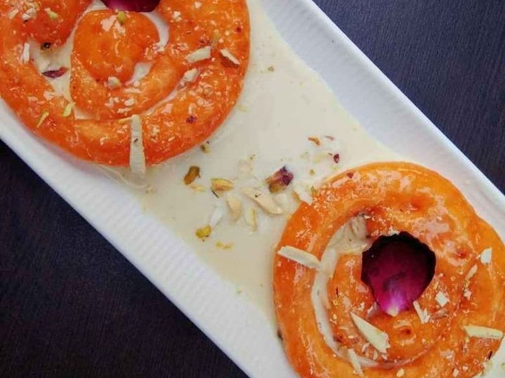 Imarti With Laccha Rabdi