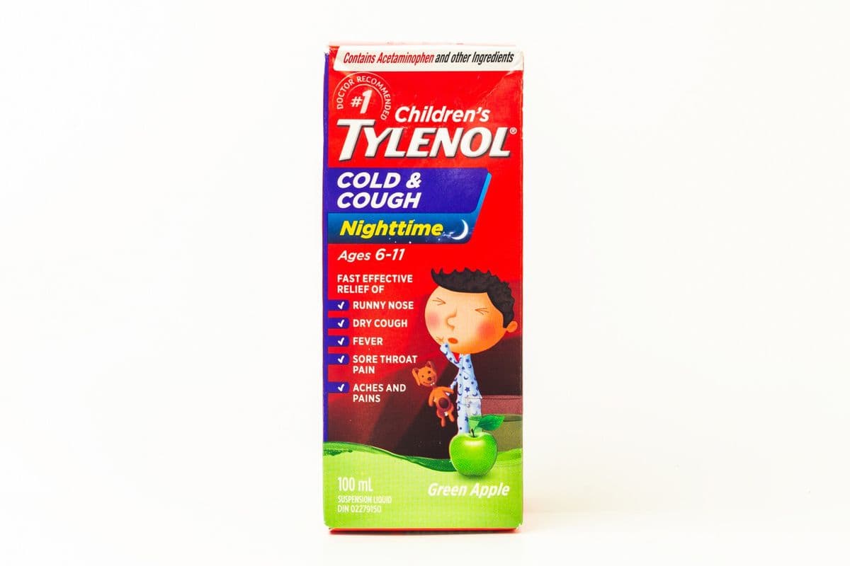 Tylenol Children's Complete Cold, Cough & Fever Green Apple (100 ml)