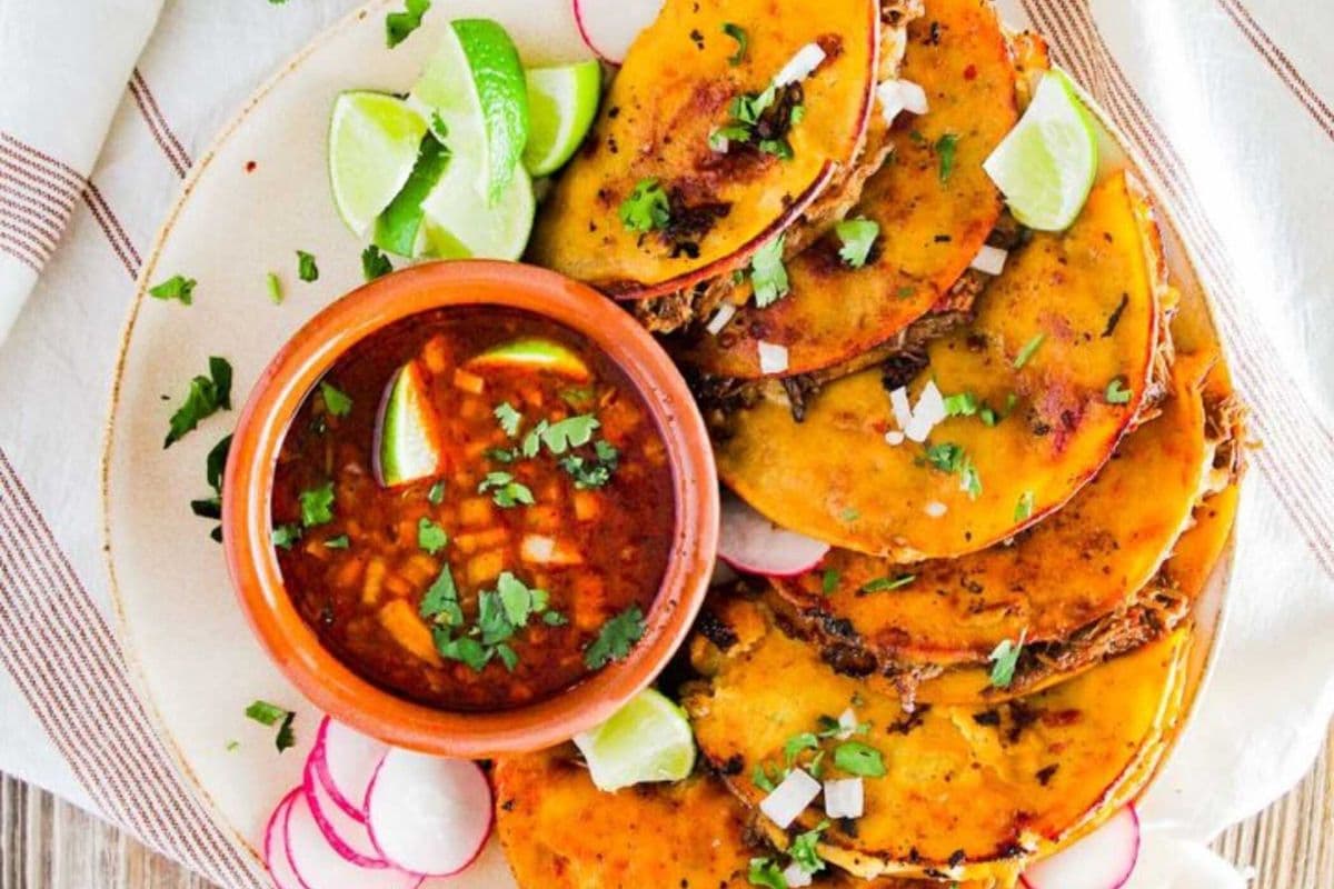 Authentic Birria Tacos (3pcs)