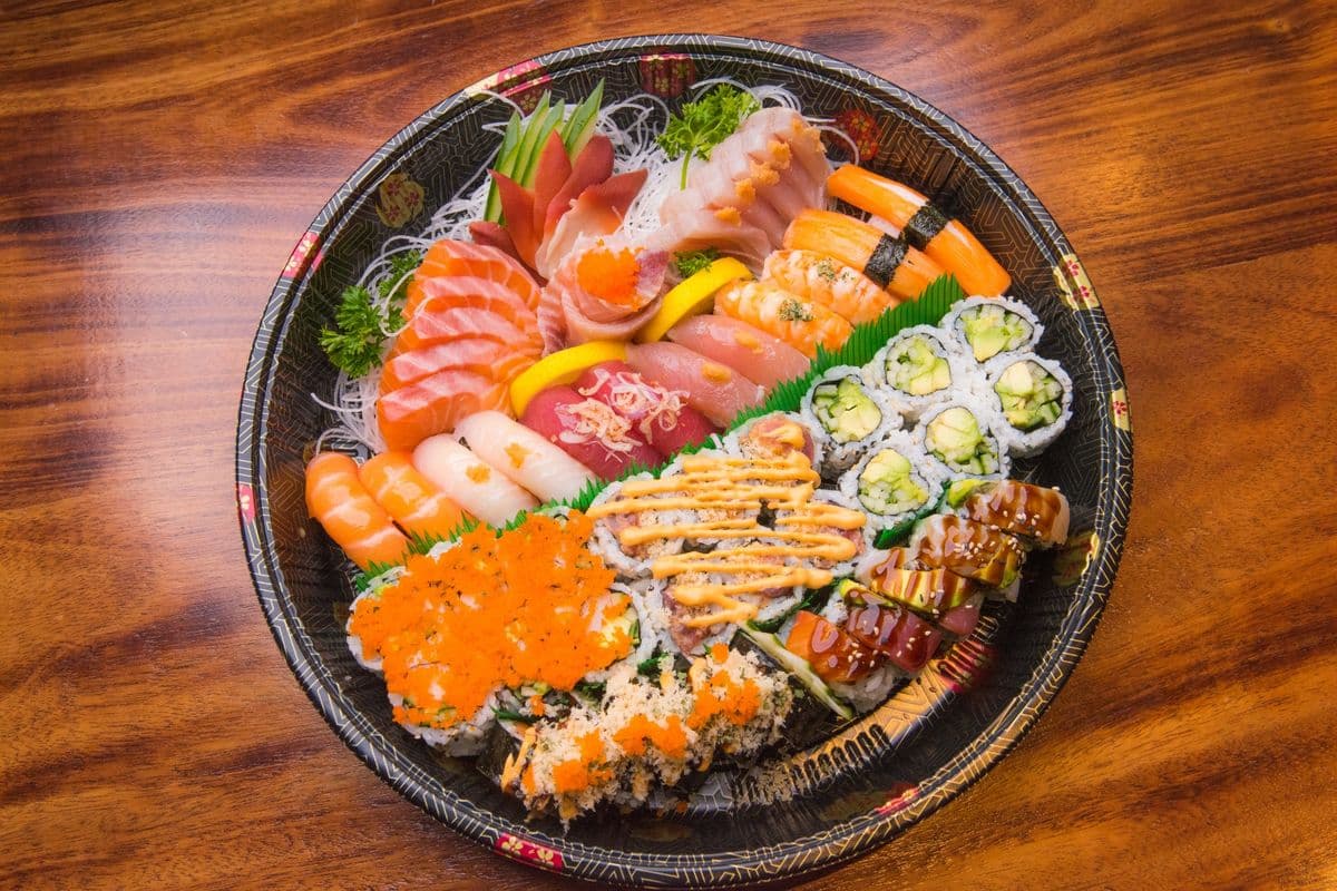 Assorted Sashimi Sushi Roll (60 pcs) (A706)