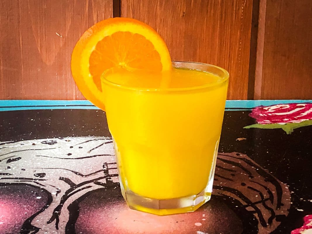 Jus d’orange fraîchement pressé / Fresh Orange Juice