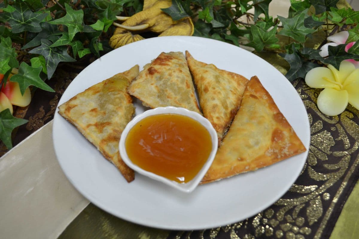 Fried Curry Puffs