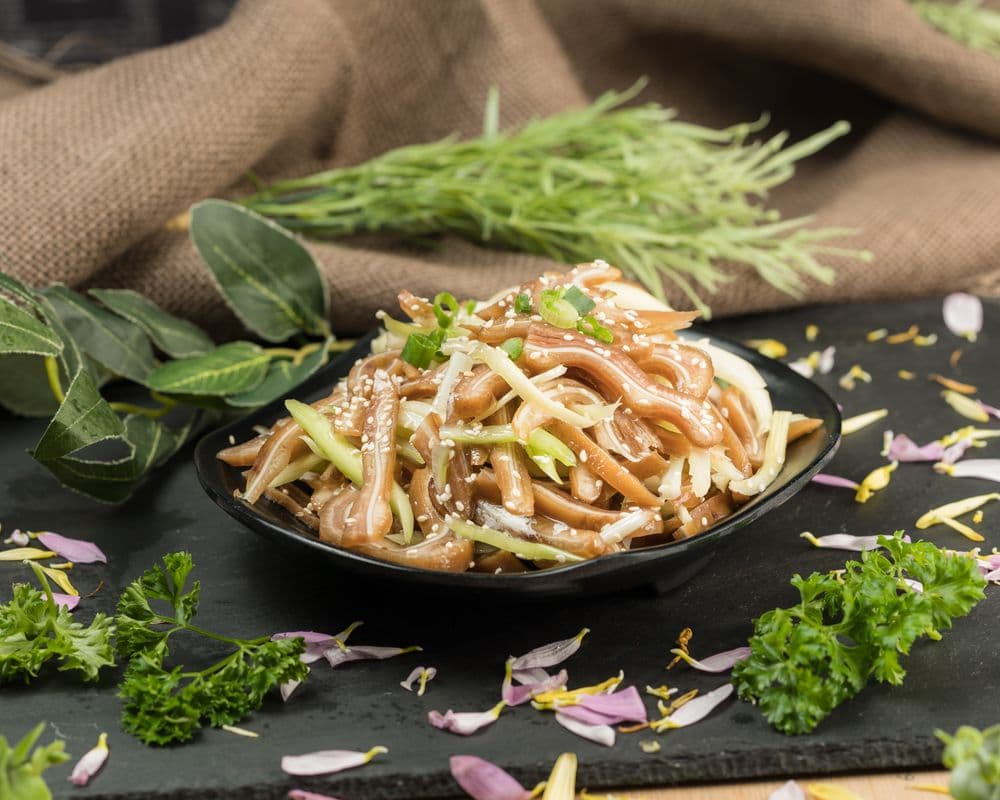 Celery and Pig's Ear in Garlic and Soy Sauce