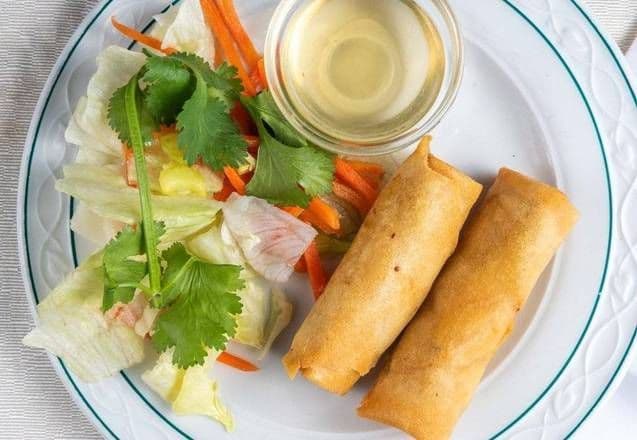 Rouleaux impériaux aux légumes frits (2 mcx) / Fried Vegetables Imperial Rolls (2 Pcs)