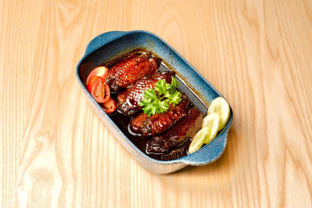 HK704b. 7件瑞士汁雞翼 / 7Pc Sweet Soy Sauce Chicken Wings