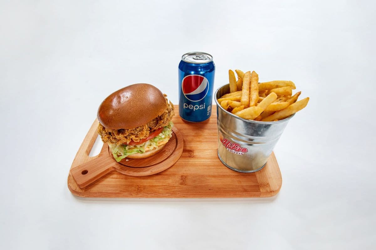 Homestyle Spicy Fried Chicken Sandwich Meal (1391 Cal)