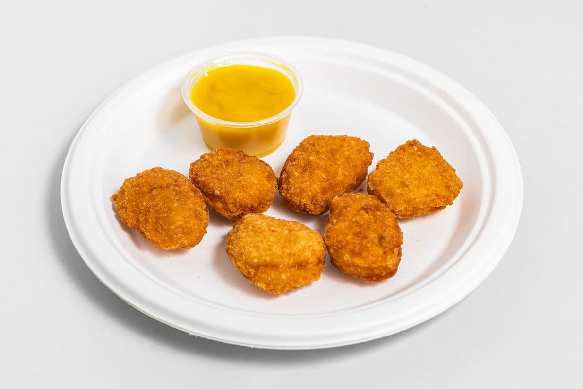 Chicken Nuggets (6 Pcs)