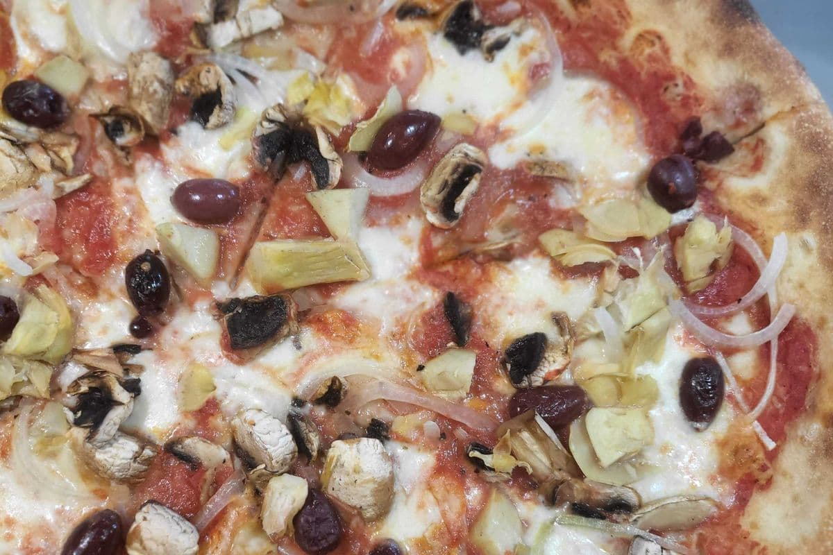 Mediterranean Flame-Shine Pizza