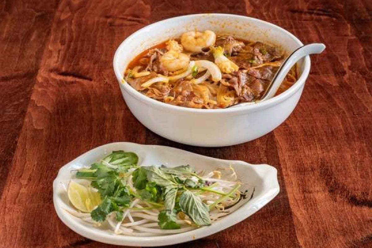 Pho Tom Yum (Rare Beef and Shrimp)