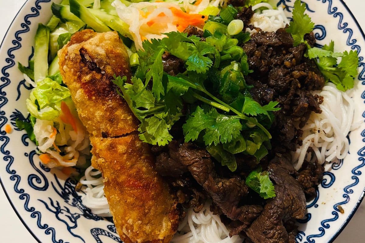 41. Bun Bo Nuong, Cha Gio