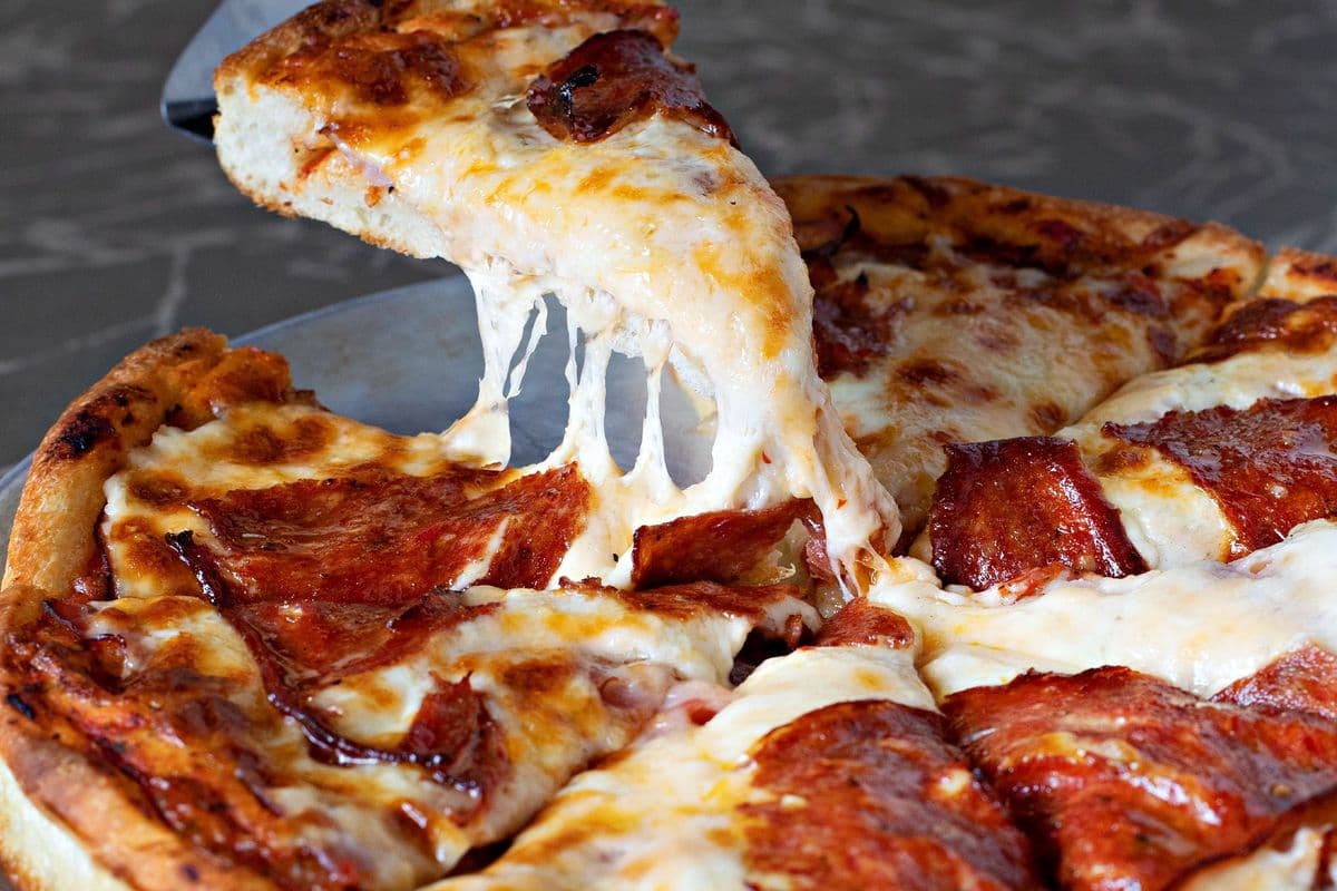 #10 Pepperoni Classic Pizza