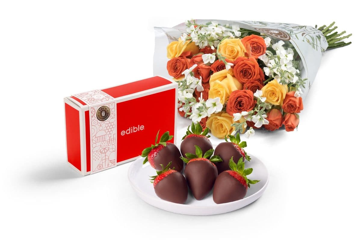 Roses captivantes et fruits trempés / Riveting Roses and Dipped Fruit