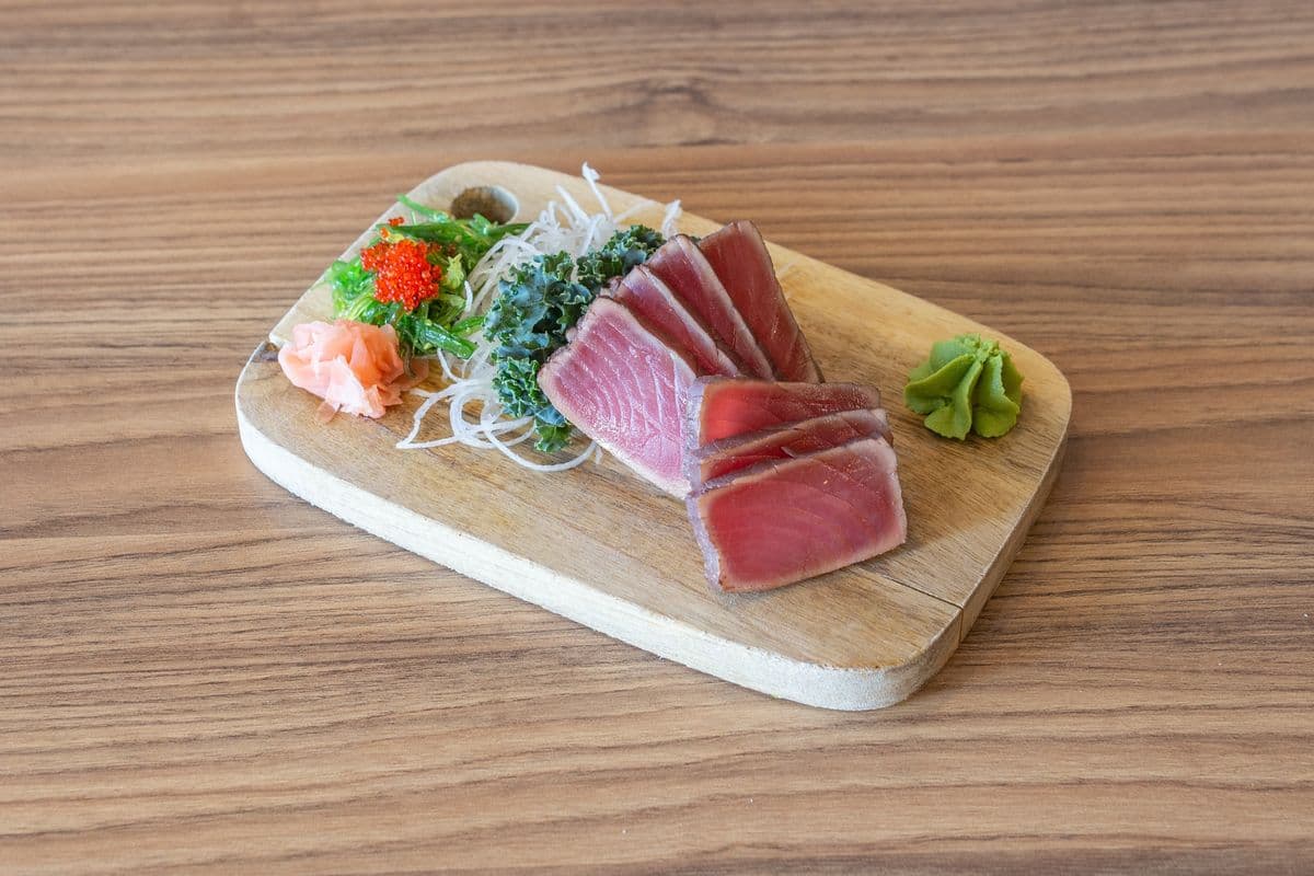 Red Wine Tuna Sashimi (7 pcs)