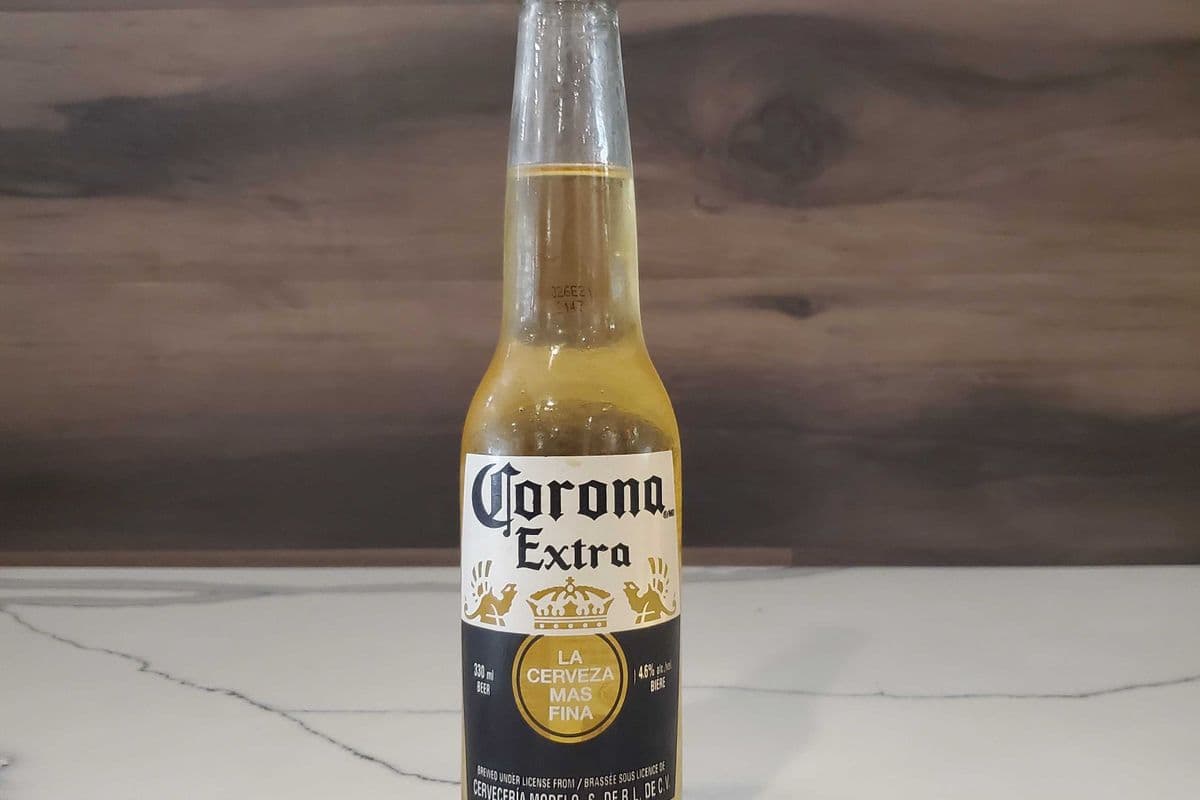 Corona Extra (1 x 330 ml Bottle)