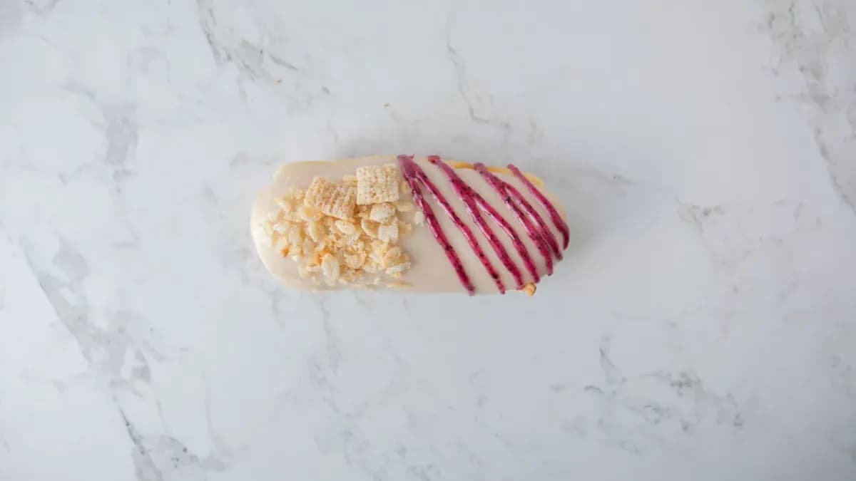 Blueberry Long John