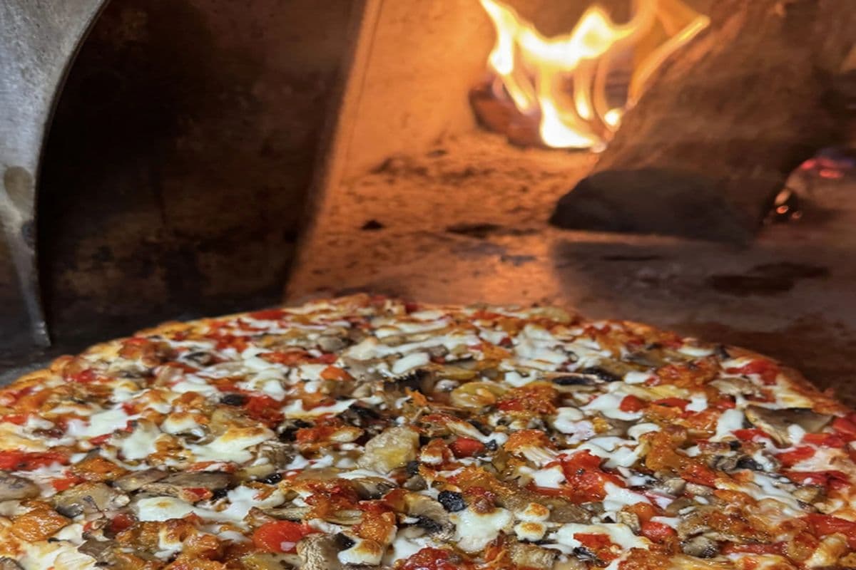 11" Wood-Fired Piccante Pizza